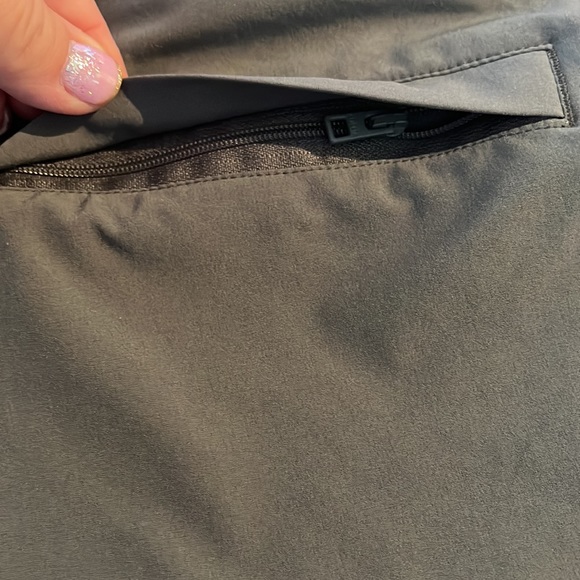 NWOT Athleta Running / Workout Shorts - Size 16 - Picture 5 of 6